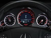 Brabus E V12 „one of ten“. 