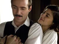 Film Coco Chanel v hlavnej úlohe s Audrey Tautou.