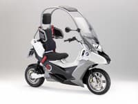 Skúter s elektronickým pohonom BMW C1-E.