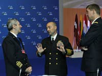 Páni v uniformách to mali najjednoduchšie.