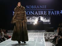 Sobraine milionársky veľtrh v Moskve: Prehliadka kolekcie Julie Dilua.