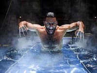 X-Men Origins: Wolverine, réžia Gavin Hood.