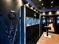 Exkluzívne lyže Hublot All Black Ski.