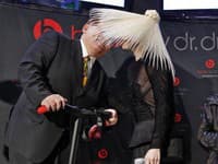 Lady Gaga na veľtrhu CES 2010 v Las Vegas.