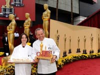 Wolfgang Puck pri príchode na udeľovanie Oskarov.