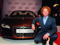 Spevák Mick Hucknall zo Simply Red.