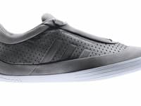 Športová kolekcia jar/leto 2010, ktorá vznikla spojením značiek Porsche Design a Adidas.