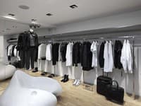 Interiér Simple Concept Store v Prahe.