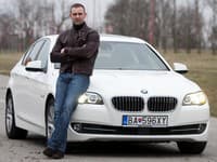 Tomáš Maštalír a testované BMW 5.