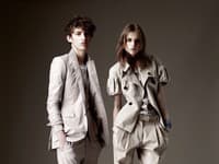 Kolekcia jar/leto 2010 Burberry.