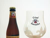 Poháre na pivo.