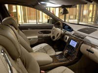 Luxusný Maybach 62 predstavili na autosalóne v Číne.