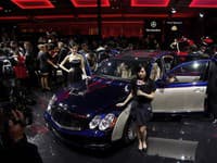 Luxusný Maybach 62 predstavili na autosalóne v Číne.