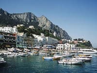 Prístav na Capri.