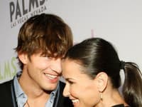Demi Moore a jej decentné zlaté kruhy