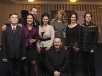 Organizátorky koncertu Iveta Malachovská a Katarína Korecká, dirigent Martin Mázik a sólisti Eva Hornyáková, Jolana Fogašová, Martin Malachovský, Ludo Ludha a Tomáško Turner. 