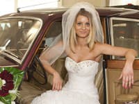 svadobné šaty Allure Bridals zo salónu Diva