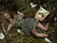 Lara Stone a kolekcia kabeliek Louis Vuitton