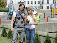 Missky a študenti zo župnej školy zdobili centrum Bratislavy