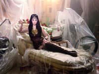 Katy Perry v kampani ghd