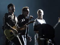 U2