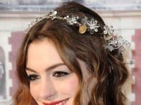 Anne Hathaway