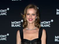 Modelka Eva Herzigova predstavila kolekciu Montblanc 
