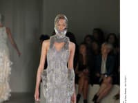 Kolekcia Alexander McQueen na jar 2012