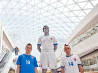 Slovenskí reprezentanti Juraj Kucka a Kamil Kopúnek
