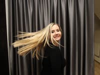 Zuzana Haasová si nechala predĺžiť vlasy