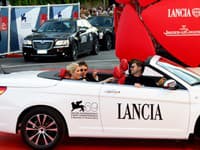 Kate Hudson a Matt Bellamy v Lancii Flavia