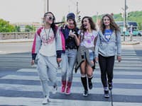 Melánia Kasenčáková(Lady Mel) spolu s tanečnicami z Hip Hop Fakulty sú novou tvárou kampane na Slovensku „adidas is all in“ pre rok 2012
