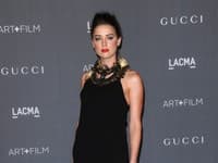 Klasika s dôrazom na detail v podaní Amber Heard