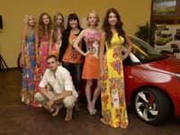 Karolína Chomisteková získala titul Miss Slovensko 2013 a Opel Adam, pri šoférovaní je však opatrná