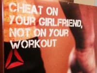 Reebok a nevhodný slogan
