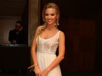 Miss Universe 2013 Jeanette Borhyová v bielej róbe pôsobila nevinne