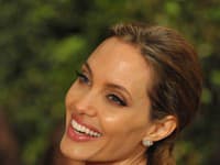 Angelinu Jolie preslávili aj jej očarujúce pery.