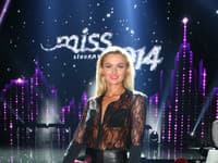 Miss Universe 2010 Anna Amenová v elegantnej čiernej s istou dávkou rafinovanosti a tajomna. Za postavu vďačí bielkovinovej diéte.