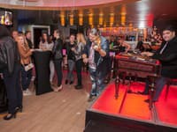 Butik V&E Fashion ponúka značky francúzskej módnej palety WAGGON Paris a EXALTATION PAris. 