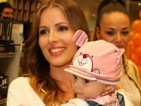 Miriam Šmahel Kalisová so svojou dcérkou Miou, ktorá je naozaj rozkošná, ZDROJ: Ján Zemiar