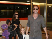 Štýlový rodičia veľkej rodinky - Angelina Jolie a Brad Pit