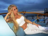 Valeria Lukyanova je o niečo staršia, ako ostatné 