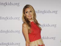 Krásna Paris Hilton sa už vraj na večierkoch objavuje veľmi sporadicky