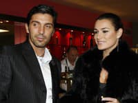 Modelka Alena Šeredová sa rozvádza kvôli tretej osobe s futbalistom Gigim Buffonom