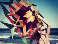 Modelka Heidi Klum a jej svieži look pobláznili celú pláž