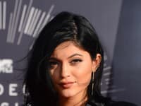 Kylie Jenner si dala upraviť pery, čo ju urobilo oveľa viac zvodnejšou