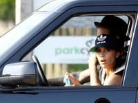 Victoria Beckham je krásna aj po štyridsiatke a najviac si zakladá na pleti a postave