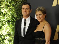 Jennifer Aniston so snúbencom Justinom Therouxom