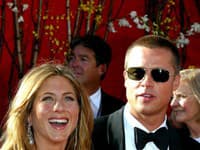 Jennifer a Brad v časoch, kedy boli manželmi