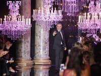 Módny dizajnér Elie Saab a jeho záverečné defilé
